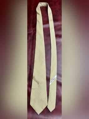 Salvatore Ferragamo Yellow Silk w/ blue and gray accents Tie. Authentic.